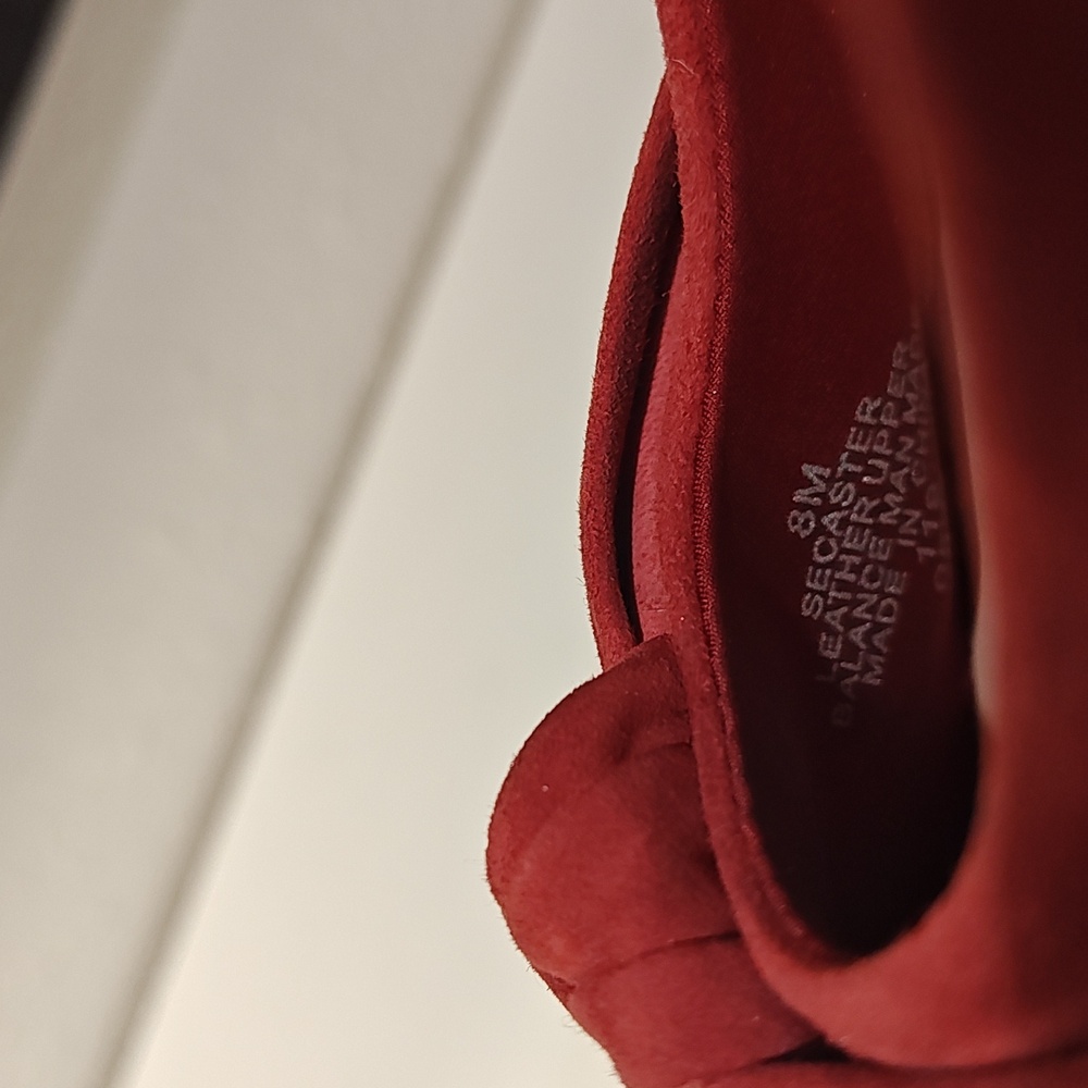 Easy Spirit Red Suede Shoes - Picture 8 of 8